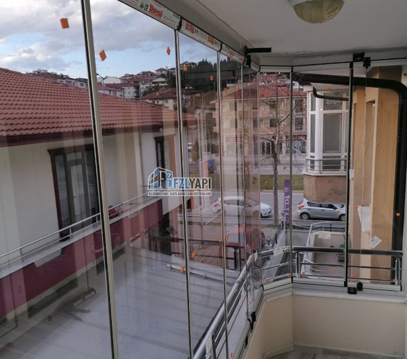 Katlanır Cam Balkon